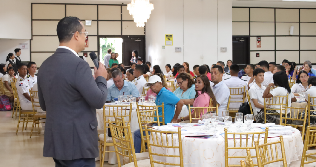 Educación y divulgación